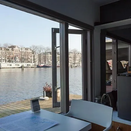 Houseboat Little Amstel بوتيل *