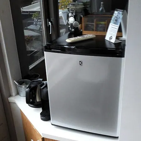 小阿姆斯特尔船屋 船屋 *