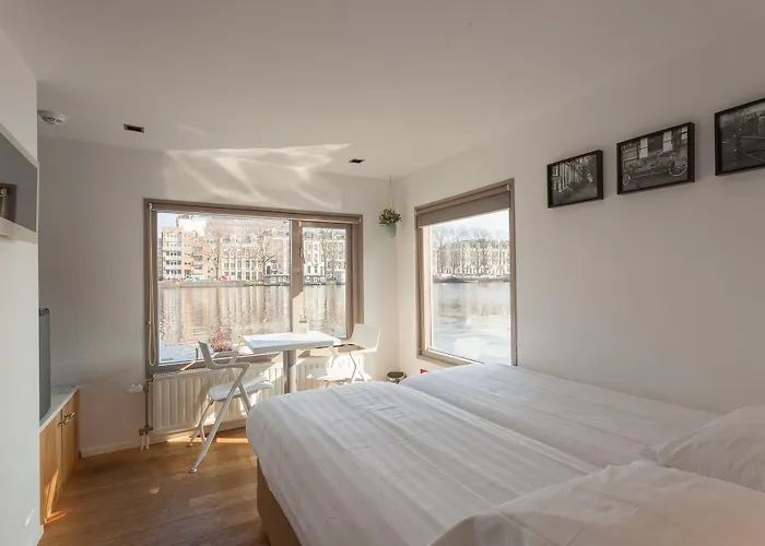 Houseboat Little Amstel Úszó hotel