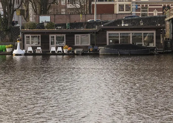 Houseboat Little Amstel Úszó hotel *
