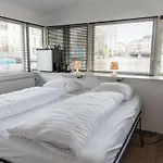 Houseboat Little Amstel بوتيل أمستردام